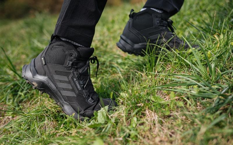 Adidas TERREX AX4 MID GTX, muške cipele za planinarenje, crna | Intersport